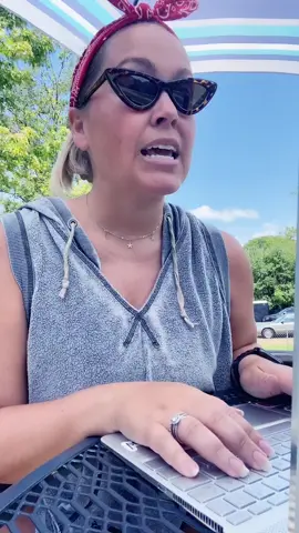 Read the directions middle schoolers!! Thanks for fun sound @alyssacampbellmusic 👏. #tiktokteacher #teacheroftiktok #teachertiktok #teacherlife