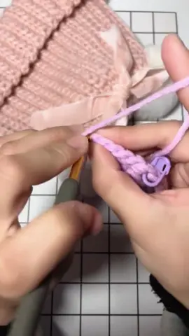 Woven with me #tiktok #foryou #fyp #CookingHacks #EatEmUp #TossYourCap #weave #simple