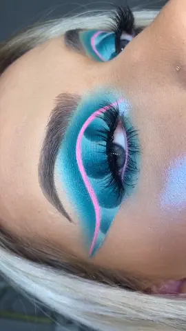 Cotton candy trip 💞 inspo @makeupbysilaa #fyp #foryou #makeup #foryoupage #houseoftiktok #foru #mua #beauty #foruyou