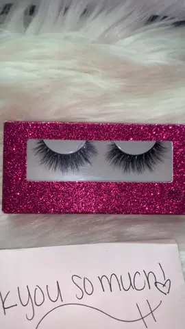 #makeuphaul #lashes #gloss #neonliners #foryou #foryoupage #makeupartist Follow @theminkdolls on IG & use code Mvm8409