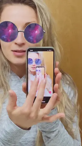 Camera trick 📱 #trick #cameratrick #zoom #toycaboodle #hacks