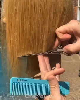 POOLSIDE HAIRCUT 😎⛱ @chrisjones_hair #foryoupage #haircutathome #haircut #satisfying