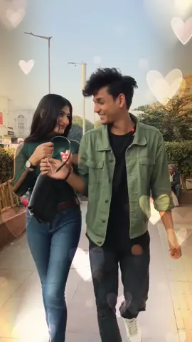 Selfie lo par araam se 😇❤️ (Insta: Vaibhavy10 ) #vaib @_kanika_1173 #foryou #trending #viralme #foryoupage #vaibhavyadav #TrueLove
