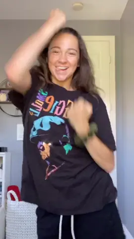 Bringing this one back! The ULTIMATE TIK TOK DANCE CHALLENGE😂🙌🏼 Tag me if you wanna try! #fyp