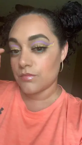 Yes bitch 😂 #lashes #makeupartist #boldeyeliner #makeup #motd #yesbish