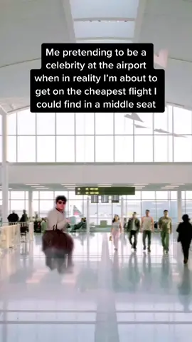 I can’t be the only person who does this... #airport #travel #greenscreen #fyp