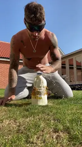 nearly took my head off 😂😂 #fyp #milk #pourthemilk #fail #xyzbca #like #trend #viral #roadto200k