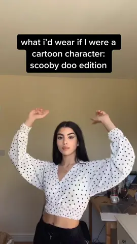 bit late but who else was OBSESSED w scooby doo as a kid? also HOW DO PEOPLE TURN SO SMOOTHLY WTF  #scoobydoo #cartooncharacter #fyp #foryou #viral