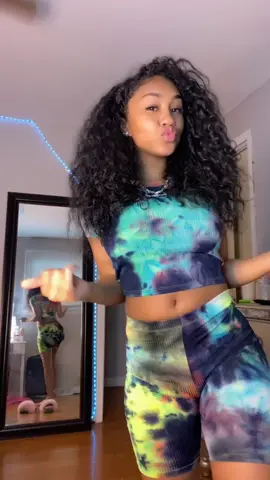 🤪 🍑  mirror blessed me 🐜... #fyp #jerseydance #foryoupage #xyzbca