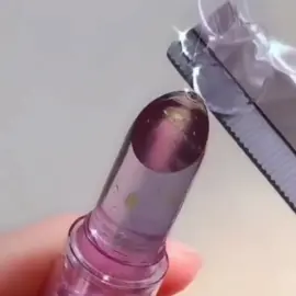 Do you prefer lipstick or gloss ?? 🥰 #satisfy #perfect #4upag #fyp #tiktok #foryoy