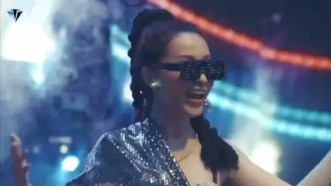 Có những mối tình... có những có những nỗi buồn...