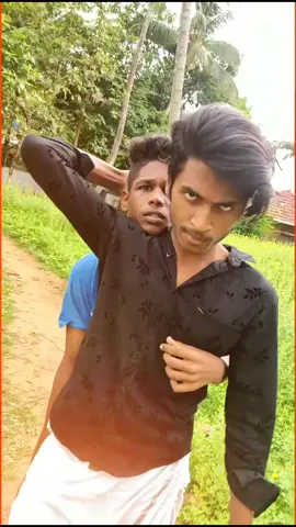 ശ്വാസം മുട്ടിയിട്ടും അവൻ പിടിച്ചു നിന്നില്ലേ അതാണ് Dedication, ന്തായാലും അവനെ കാണാൻ Hospital വരെ പോയിട്ടുവരാ🤷#ansil10 credit:@nandu_x.96 #trending