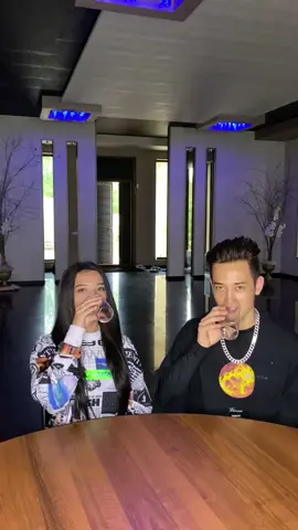 Второй раз умидрилась обмануть 🙈🤣 @dinat_official