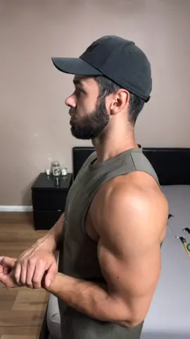 Shoulder workout done ✅ #shoulders #arms #bicepchallenge #armday #armworkout #shredded #Fitness