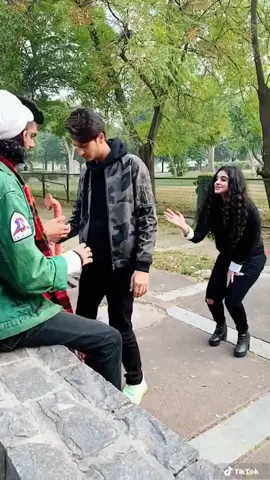 Meri katputli kesi lagi?😋 noticed something funny in this video?🤪 @mr_malikofficial #duetwithvas #fyp #trending #couplegoals #foryou