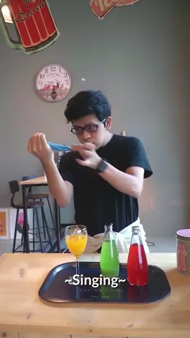 Waiter skill goes wrong 🍹 w/ @markdeen_04 shoot by @kenapawak #9forstvid #waiter #indoor #goeswrong