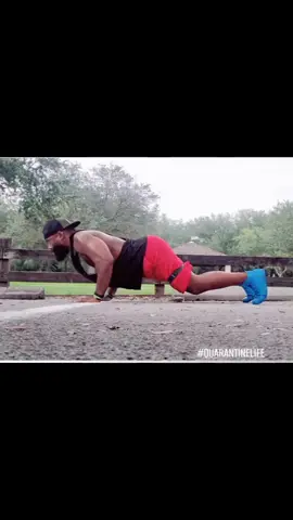 NO WEAK-ENDS. 💪🏾😛 #workout #pushups #fit #Fitness #quarantinelife #blacklivesmatter #beardgang #viral #motivation #converse #selflove #hiphop #🤎