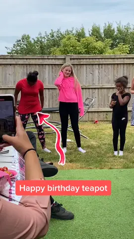 #fyp #foryoupage #houseoftiktok #brighterinside @tia_newington_ @macey.ruby.cousin.xx