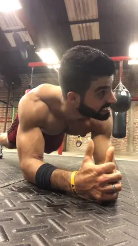 ¿Quieres que el tiempo pase lento?Haz plank #Fitness #parati #ejercicio #humor #fyp