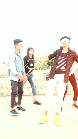 Favourite song 😍@cute.shivani.05 #teamrj20 #foryou #tiktok_india #cutecouple #foryoupage #टीमkika #rajjufam #danceindia