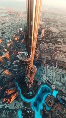 Jumping from the world’s tallest building 😱 would you do it?? by @johnny_fpv #dubai #fall #travel #wow #omg #amazing #fyp Follow @terplanet on Insta