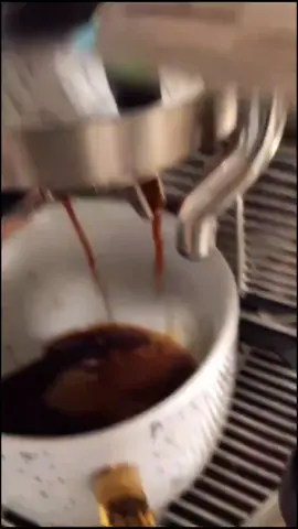 I love my espresso machine #coffeeaddict #coffeetime #athomestarbucks