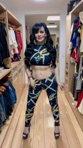 Al ritmo de la ropa 👗 #fyp #parati #maribelguardia #dance #challenge #quedateencasa