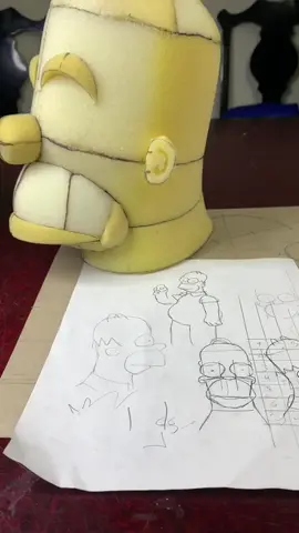 Homero  1ra parte. Si se va pareciendo? Dale ❤️, sígueme, comparte.  #fyp #parati #simpsons #puppet #maker #DIY #aesthetic #patterns #doityourself
