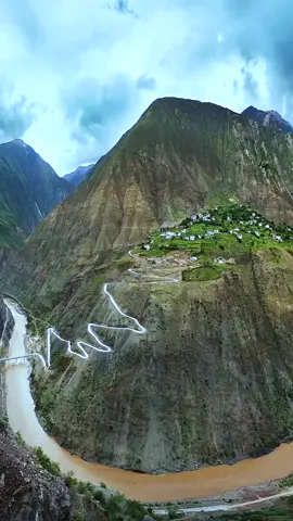 do you love this place?#tiktokchina #tiktokchina #roadchallenge