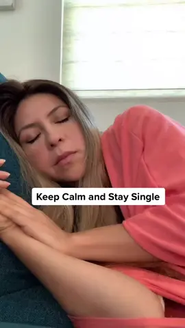 Who agrees? #singlelife #single4life #singlepringle #over30single #Kolors #relatable #xyzbc #singlesbelike