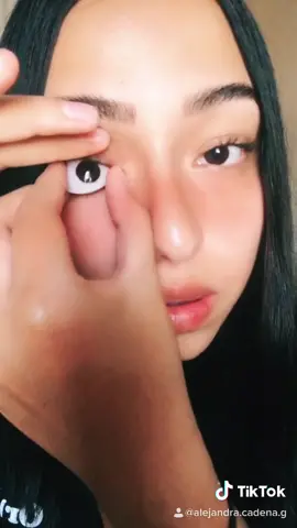 Bromi 🤣🤣 #prostheticeye #real #diferentgirl