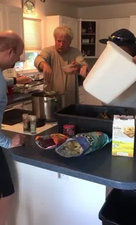 Crab went yeet #obsessedwithit #cooking #fyp #funny #viral #foryou #foryoupage credit - u/dynasoreshicken