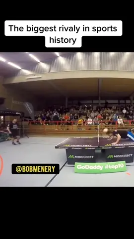 Tag a buddy you would smoke in this game #BobMenery #fyp #foryoupage #obsessedwithit #SkillBuilding #CurlsCheck #sports