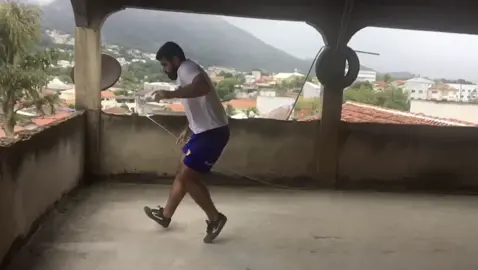 Seguimos nos treinos #capoeiraarte #capoeirista #amoreecapoeira #capoeirabrasil #capoeiralifestyle #capoeiratreina #capoeira