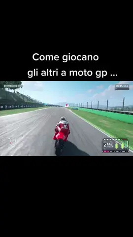 ditemi che non sono l'unico 😅         #italiano #motogp #gaming #guida  #racing #playstation  #pc #neiperte