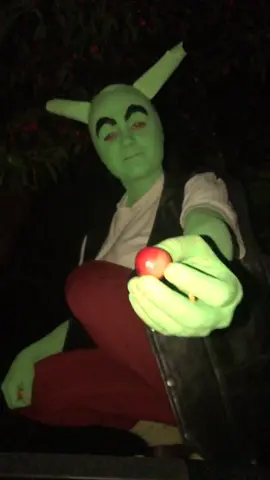 POV: you’re on a cherry picking date with Shrek #shrek #fyp #shrekitho #shrekislowkeythicc #shrekwazowski #shrekislove #shrekisloveshrekislife