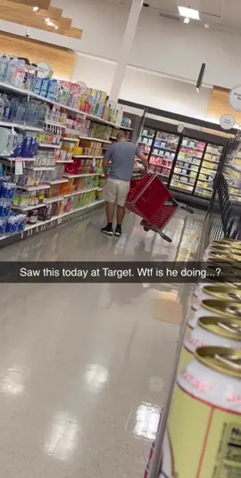 Why is he carrying his cart like that...? 😂😂😂 #BrowFitness #fyp #4u #viral