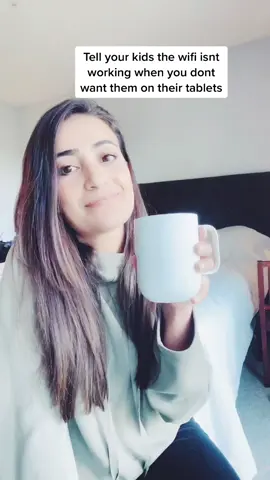 #momcontent
