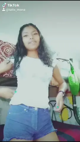 no bailó como ella pero lo intente mencionenla para que lo vea bebés 🙏🏼🥺@yareliyess