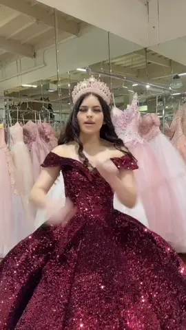 #kimkardashian been real quiet💕👀 #quinceañera #quince #kardashian #FamilyThings #dressup @destinybaz