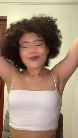 Nobody:        My hair: 🐡                     #curlyhair #beautifulhandchallenge #foryou