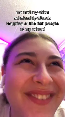 sorry if this offends you 👁👄👁 #foryou #ishouldntpostthisbecausetheirdonationspayformyeducation