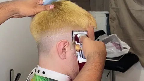 MID FADE TUTORIAL 💫🔥 #barber #viral #blowthisup #viral #hairstyle #hair #xyzbca #isweartogodiwilllikethisvideo #howto