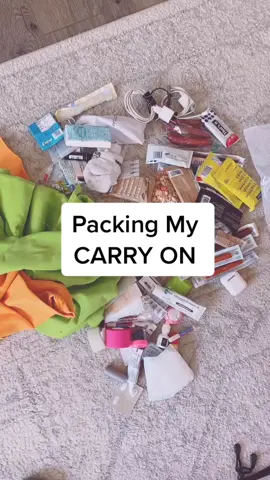 #tips #tipsandtricks #traveltips #traveling #airplane #snacks #vacation #packing #organized #organization #cleaning #clean #fy #homemaker #marriedlife