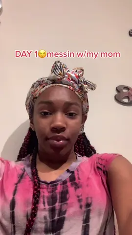 Day1 messin wit my mom lol , she gonna get tired of me🤣 #fyp #foryoupage #mommy #mommydaughter #Home #day1 #realest #funny #xyzbca