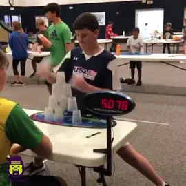 This needs to be an Olympic sport 🤯 (via @jneuman143) #wow #speed #cup #stacking