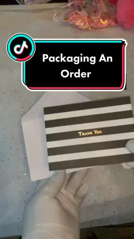 Packaging an order #buisnesscheck #eyelashes #eyelashextensions #lipgloss#cute#pink