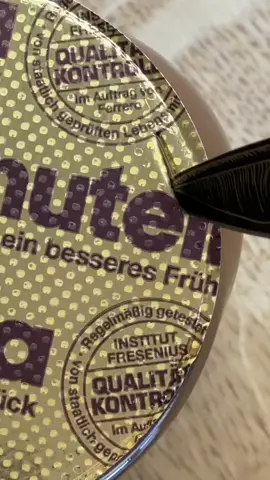 Who loves this moment and sound?! ☝️#schmackofatzo #food #nutella #chocolate #sound #satisfying #fy #fyp #amazing #cut #fürdich #moment #Foodie #food