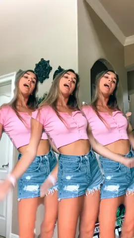 Me x3 #like #fyp #foryou #viral #TikTokFanFest #LetsFaceIt