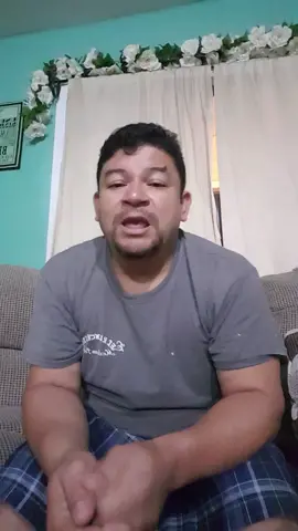 Hola amiguitos denme like porfa si si si si